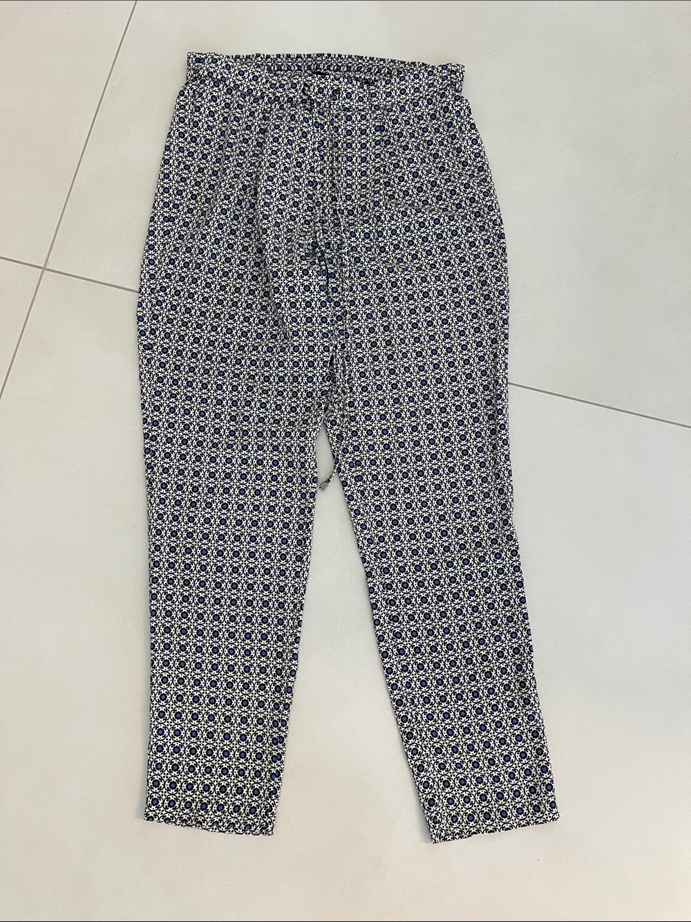 Harlowe & Graham Navy and White Geometric Skinny Pants